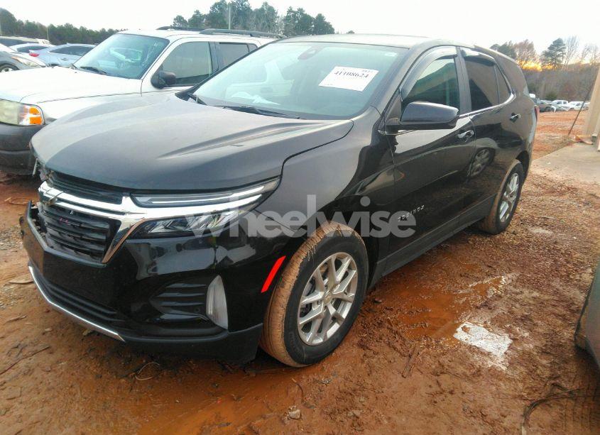 Photo 2 of 2022 Chevrolet Equinox FWD LT (VIN 3GNAXKEV5NL196518)