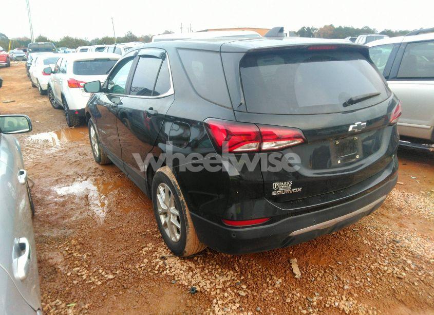 Photo 3 of 2022 Chevrolet Equinox FWD LT (VIN 3GNAXKEV5NL196518)