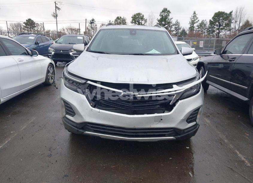 Photo 12 of 2022 Chevrolet Equinox FWD LT (VIN 3GNAXKEV5NL261075)