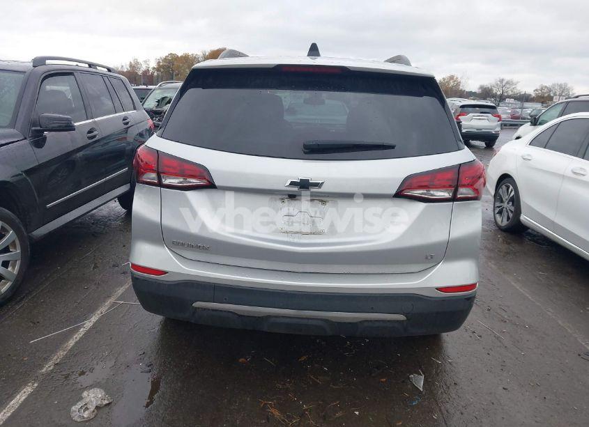 Photo 16 of 2022 Chevrolet Equinox FWD LT (VIN 3GNAXKEV5NL261075)