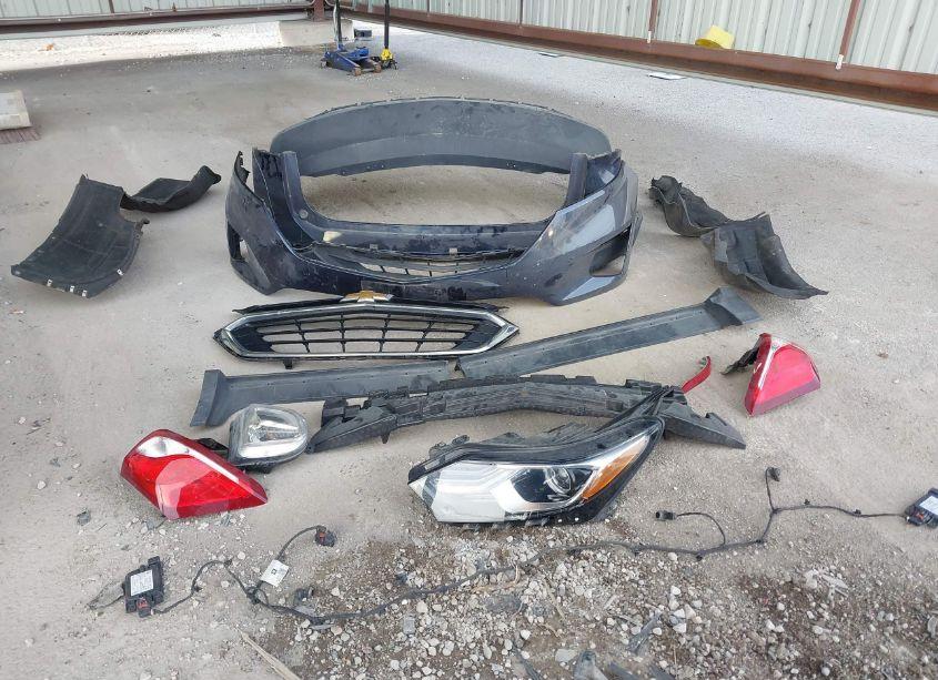 Photo 12 of 2019 Chevrolet Equinox LT (VIN 3GNAXKEV6KL203505)