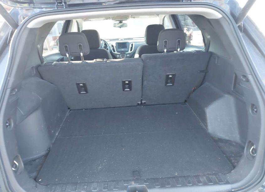 Photo 18 of 2019 Chevrolet Equinox LT (VIN 3GNAXKEV6KL203505)