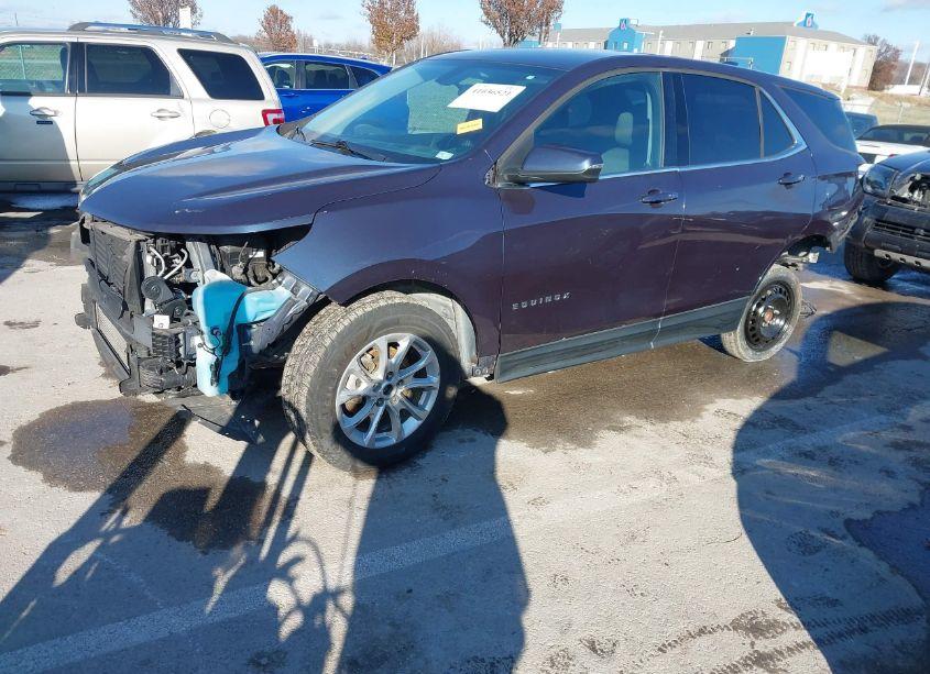 Photo 2 of 2019 Chevrolet Equinox LT (VIN 3GNAXKEV6KL203505)