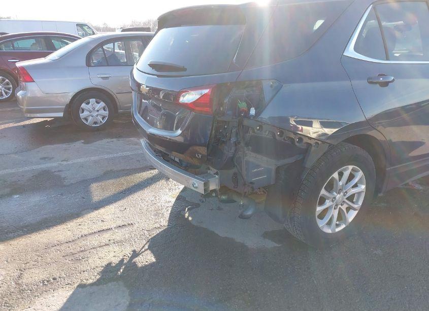 Photo 20 of 2019 Chevrolet Equinox LT (VIN 3GNAXKEV6KL203505)