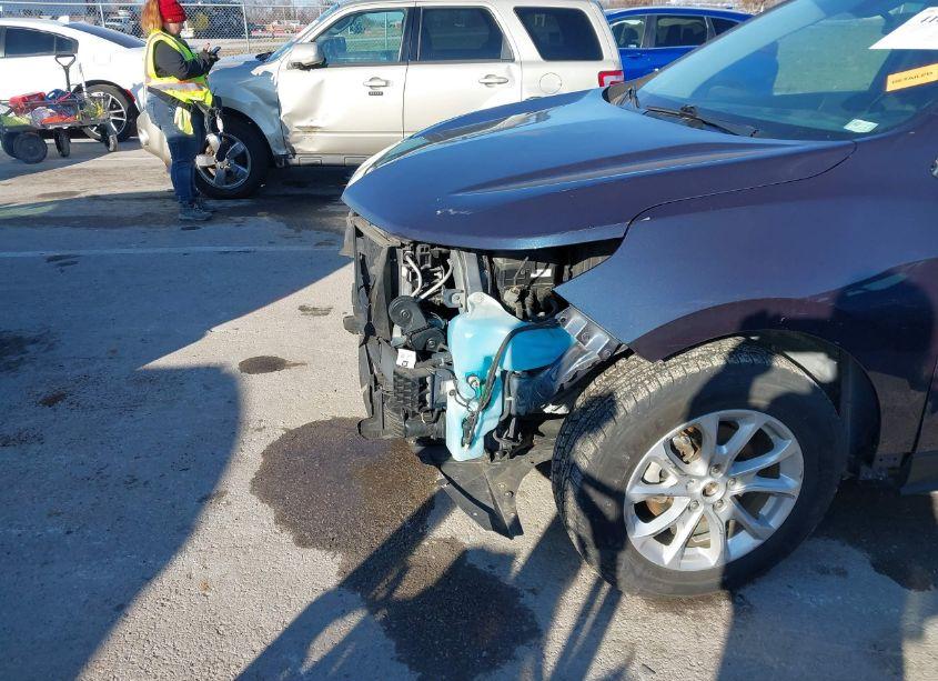 Photo 22 of 2019 Chevrolet Equinox LT (VIN 3GNAXKEV6KL203505)