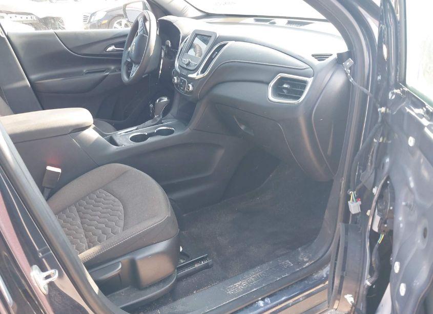 Photo 5 of 2019 Chevrolet Equinox LT (VIN 3GNAXKEV6KL320842)