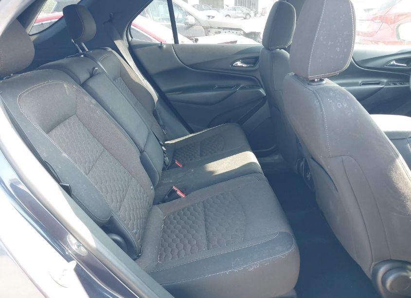 Photo 8 of 2019 Chevrolet Equinox LT (VIN 3GNAXKEV6KL320842)