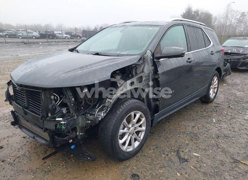 Photo 2 of 2019 Chevrolet Equinox LT (VIN 3GNAXKEV6KS505401)
