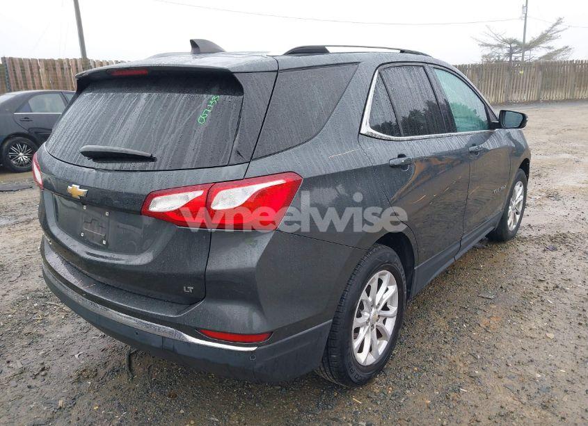 Photo 4 of 2019 Chevrolet Equinox LT (VIN 3GNAXKEV6KS505401)