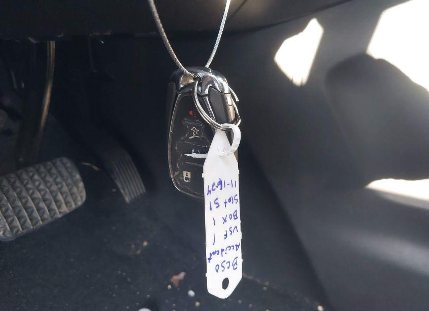 Photo 11 of 2019 Chevrolet Equinox LT (VIN 3GNAXKEV6KS559653)