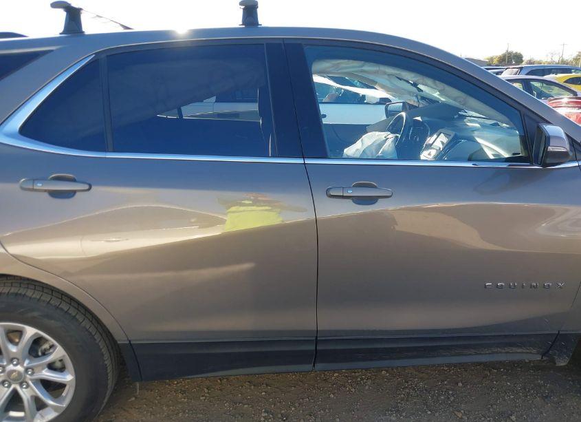 Photo 14 of 2019 Chevrolet Equinox LT (VIN 3GNAXKEV6KS559653)