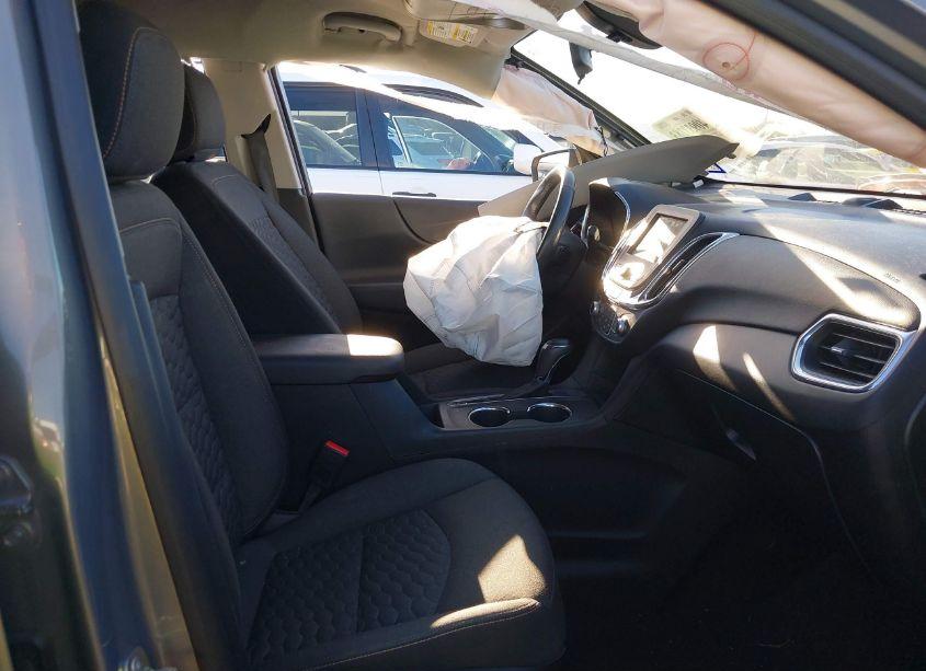 Photo 5 of 2019 Chevrolet Equinox LT (VIN 3GNAXKEV6KS559653)