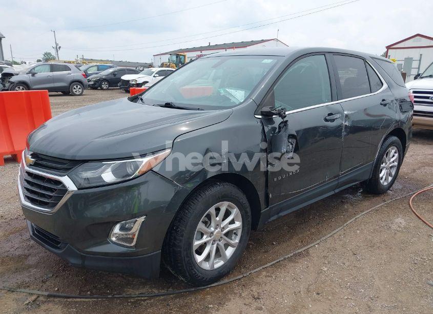 Photo 2 of 2019 Chevrolet Equinox LT (VIN 3GNAXKEV6KS574718)