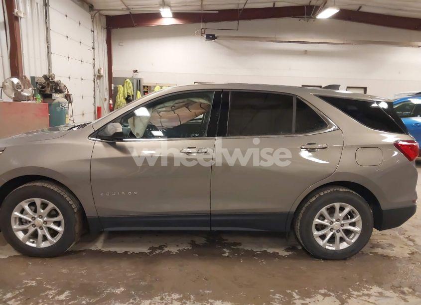 Photo 14 of 2019 Chevrolet Equinox LT (VIN 3GNAXKEV6KS586786)