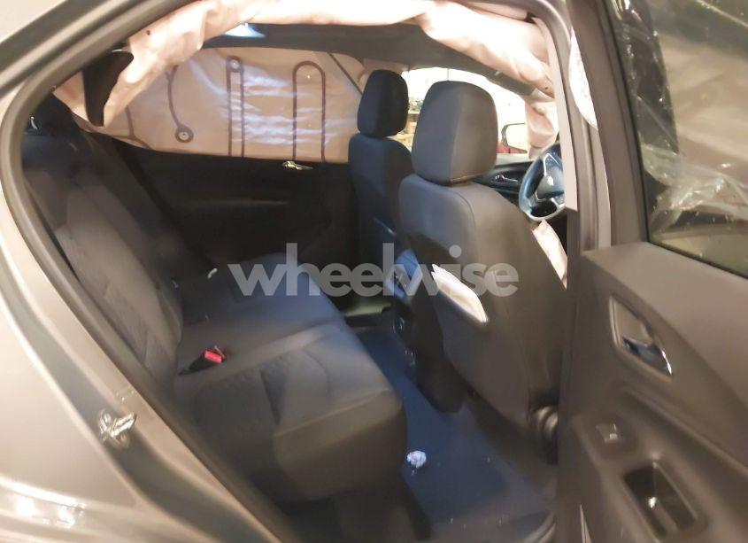 Photo 8 of 2019 Chevrolet Equinox LT (VIN 3GNAXKEV6KS586786)