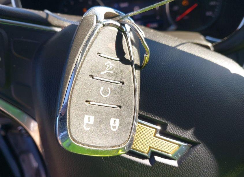 Photo 11 of 2019 Chevrolet Equinox LT (VIN 3GNAXKEV6KS669330)