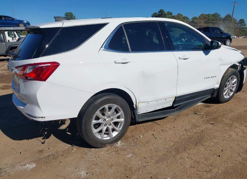 Photo 4 of 2019 Chevrolet Equinox LT (VIN 3GNAXKEV6KS669330)