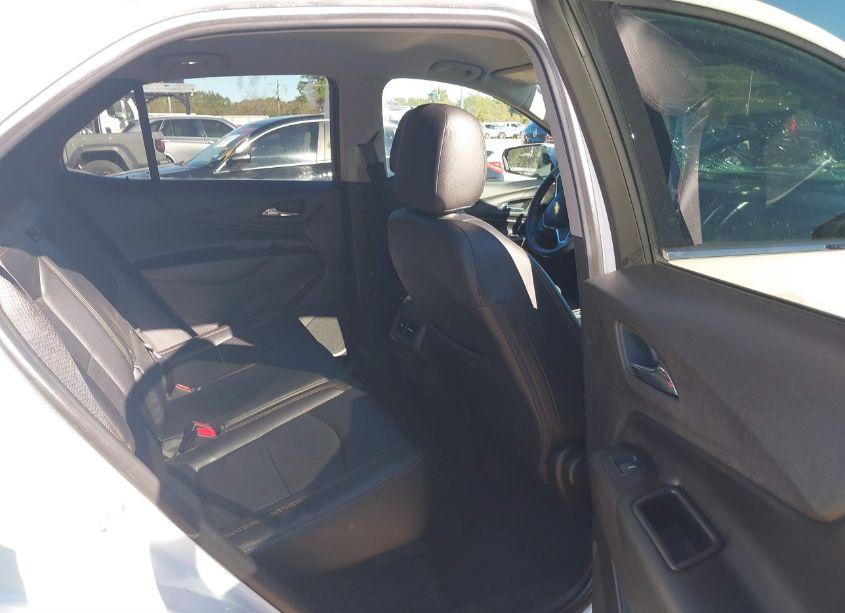 Photo 8 of 2019 Chevrolet Equinox LT (VIN 3GNAXKEV6KS669330)
