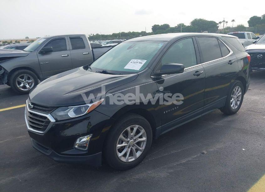 Photo 2 of 2020 Chevrolet Equinox FWD LT 1.5L TURBO (VIN 3GNAXKEV6LL280067)