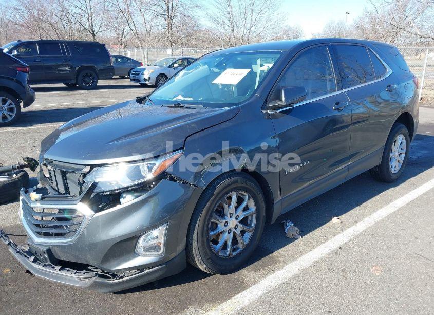 Photo 2 of 2020 Chevrolet Equinox FWD LT 1.5L TURBO (VIN 3GNAXKEV6LS677638)