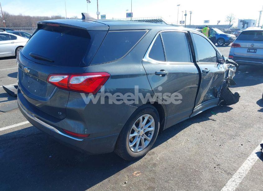 Photo 4 of 2020 Chevrolet Equinox FWD LT 1.5L TURBO (VIN 3GNAXKEV6LS677638)