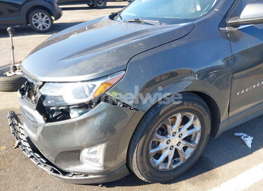 Photo 6 of 2020 Chevrolet Equinox FWD LT 1.5L TURBO (VIN 3GNAXKEV6LS677638)