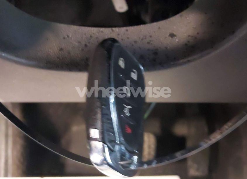 Photo 11 of 2021 Chevrolet Equinox FWD LT (VIN 3GNAXKEV6ML337661)