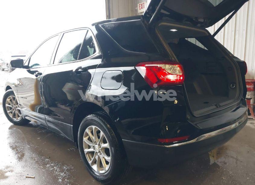 Photo 3 of 2021 Chevrolet Equinox FWD LT (VIN 3GNAXKEV6ML337661)