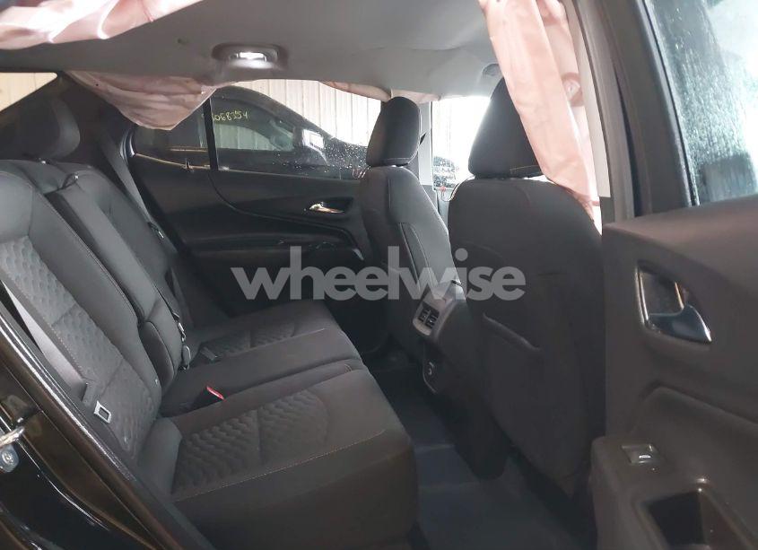 Photo 8 of 2021 Chevrolet Equinox FWD LT (VIN 3GNAXKEV6ML337661)