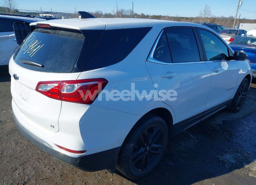 Photo 4 of 2021 Chevrolet Equinox FWD LT (VIN 3GNAXKEV6ML356601)