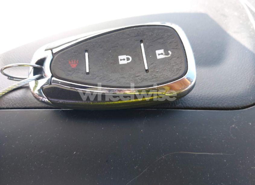 Photo 11 of 2021 Chevrolet Equinox FWD LT (VIN 3GNAXKEV6MS103137)