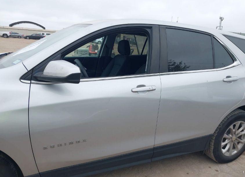 Photo 14 of 2021 Chevrolet Equinox FWD LT (VIN 3GNAXKEV6MS144593)