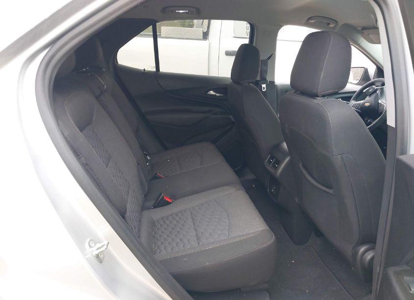 Photo 8 of 2021 Chevrolet Equinox FWD LT (VIN 3GNAXKEV6MS144593)
