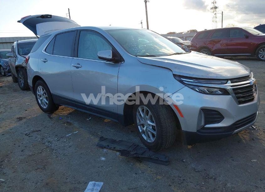2022 Chevrolet Equinox FWD LT (VIN 3GNAXKEV6NL110780) main photo
