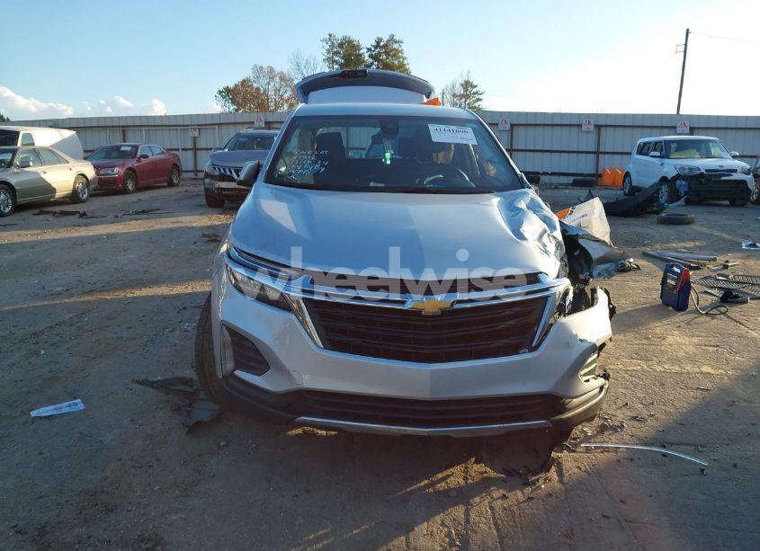 Photo 13 of 2022 Chevrolet Equinox FWD LT (VIN 3GNAXKEV6NL110780)