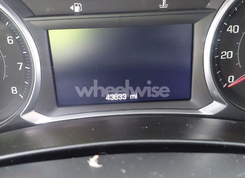 Photo 16 of 2022 Chevrolet Equinox FWD LT (VIN 3GNAXKEV6NL198035)