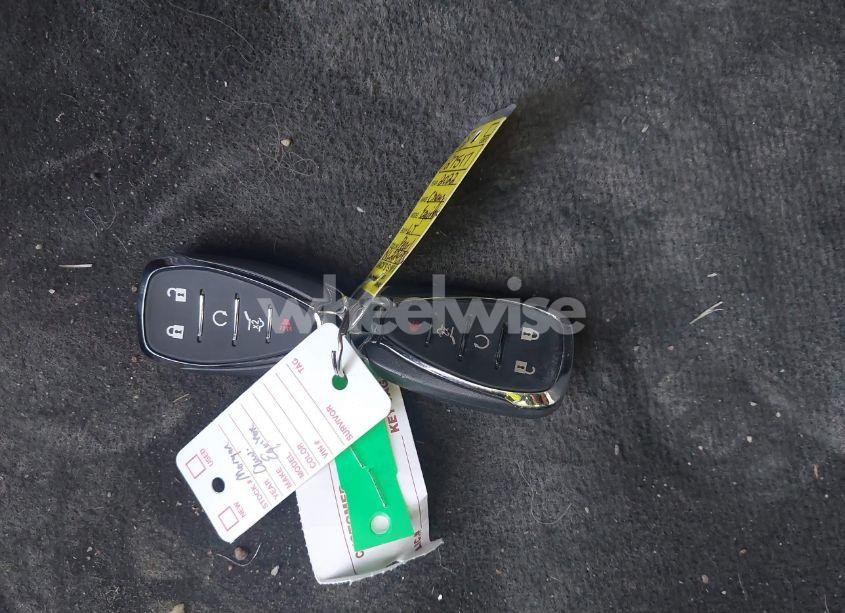 Photo 11 of 2022 Chevrolet Equinox FWD LT (VIN 3GNAXKEV6NL224083)