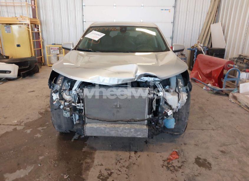 Photo 12 of 2022 Chevrolet Equinox FWD LT (VIN 3GNAXKEV6NL230966)