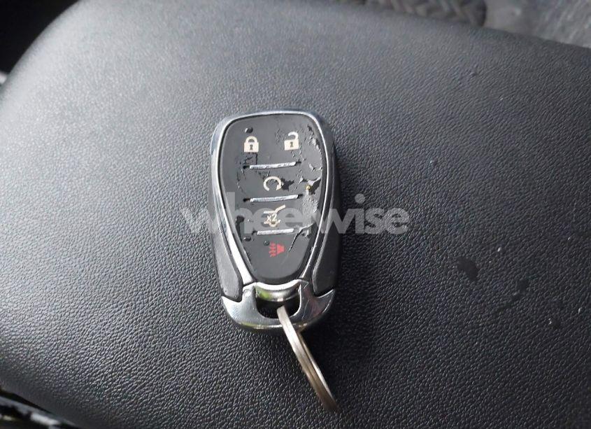 Photo 11 of 2022 Chevrolet Equinox FWD LT (VIN 3GNAXKEV6NL279147)