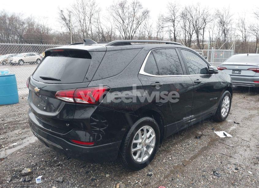 Photo 4 of 2022 Chevrolet Equinox FWD LT (VIN 3GNAXKEV6NL279147)