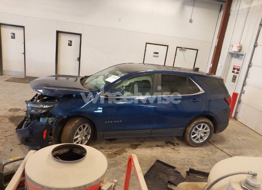 Photo 14 of 2022 Chevrolet Equinox FWD LT (VIN 3GNAXKEV6NL282839)