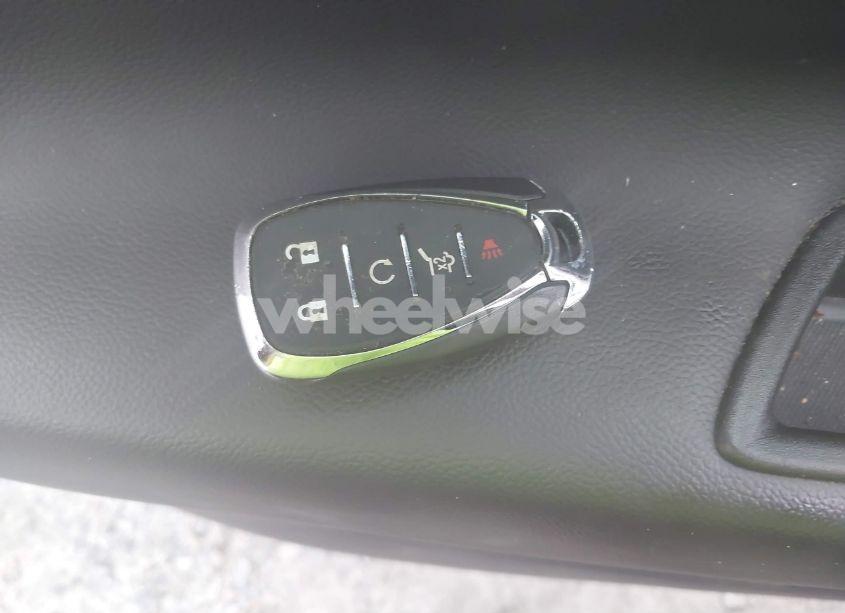 Photo 11 of 2022 Chevrolet Equinox FWD LT (VIN 3GNAXKEV6NL292383)