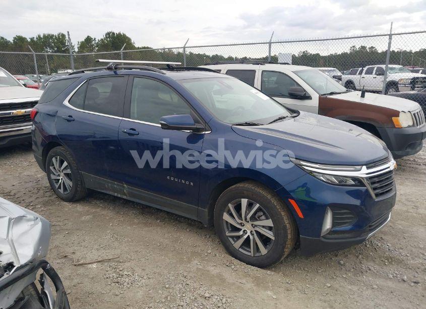 Photo 13 of 2022 Chevrolet Equinox FWD LT (VIN 3GNAXKEV6NL292383)