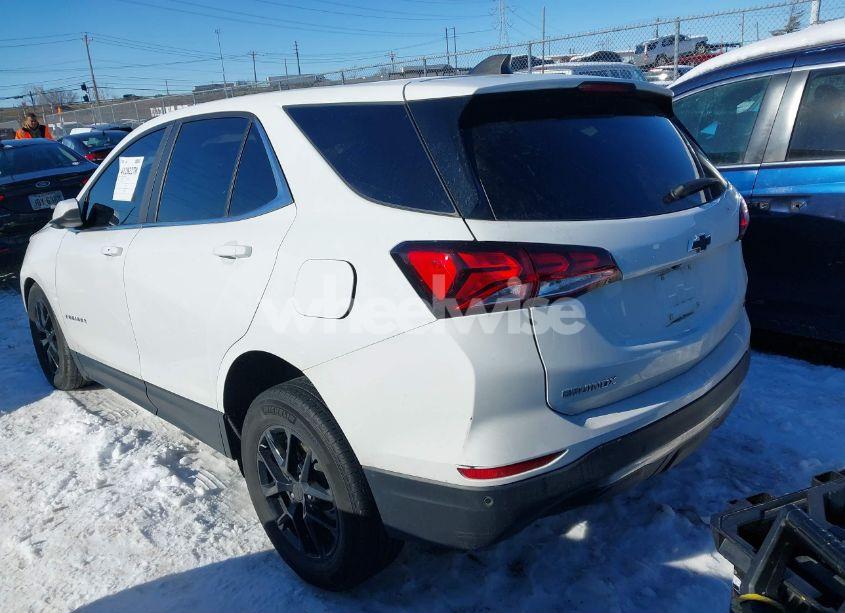 Photo 3 of 2022 Chevrolet Equinox FWD LT (VIN 3GNAXKEV6NS103124)