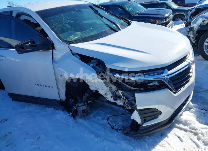 Photo 6 of 2022 Chevrolet Equinox FWD LT (VIN 3GNAXKEV6NS103124)