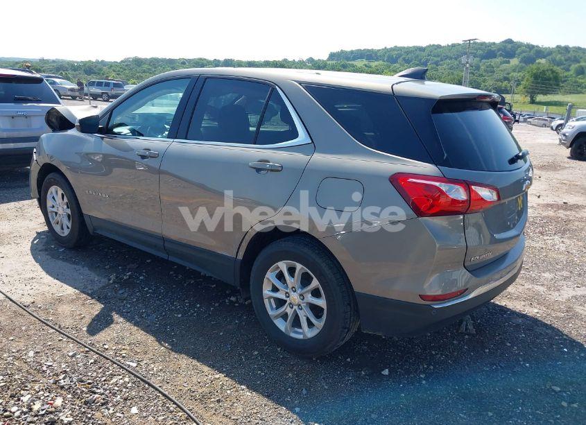 Photo 3 of 2019 Chevrolet Equinox LT (VIN 3GNAXKEV7KS515788)