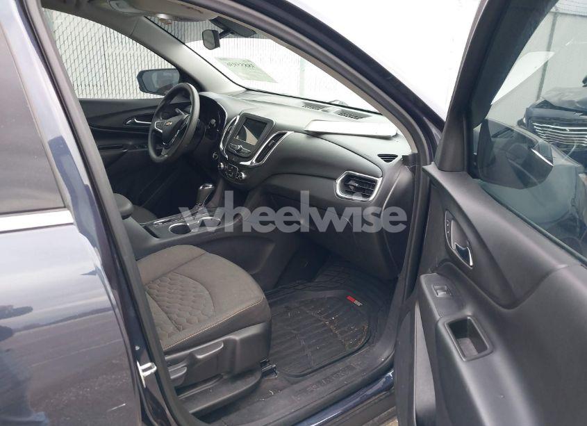 Photo 5 of 2019 Chevrolet Equinox LT (VIN 3GNAXKEV7KS525155)