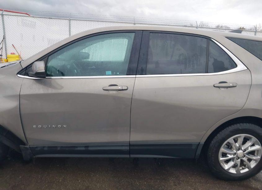 Photo 14 of 2019 Chevrolet Equinox LT (VIN 3GNAXKEV7KS532431)