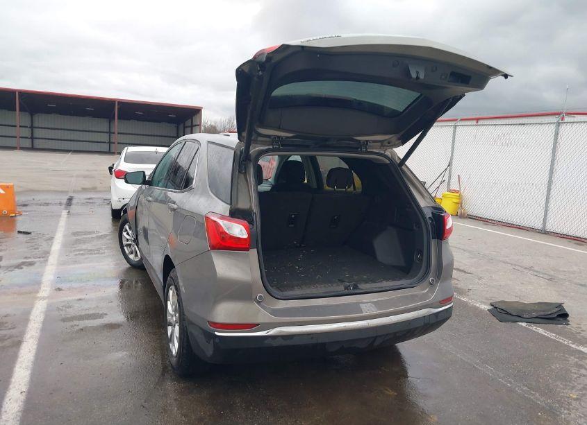 Photo 3 of 2019 Chevrolet Equinox LT (VIN 3GNAXKEV7KS532431)