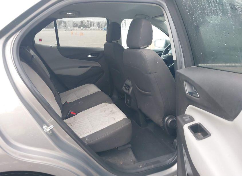 Photo 8 of 2019 Chevrolet Equinox LT (VIN 3GNAXKEV7KS532431)